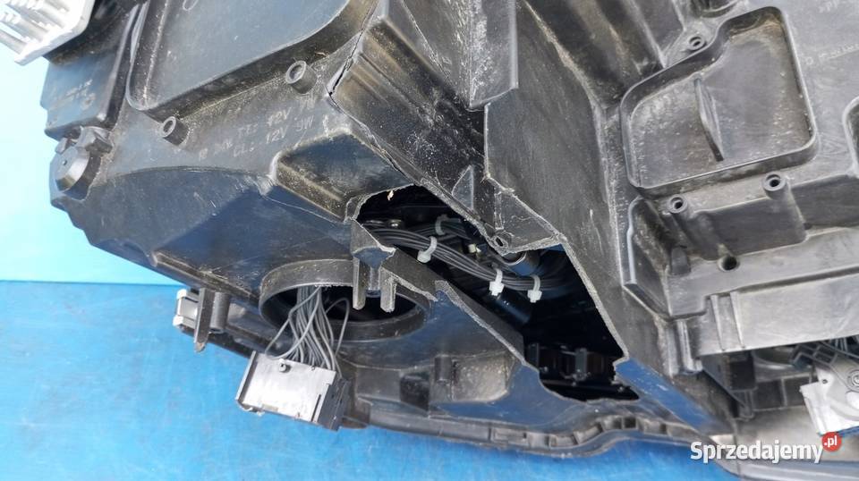 LAMPA LEWY PRZÓD REFLEKTOR EU FULL LED VW TIGUAN osobowe Nowy Tomyśl