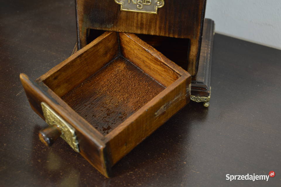 drewniany MŁYNEK dekoracyjny stary do kawy