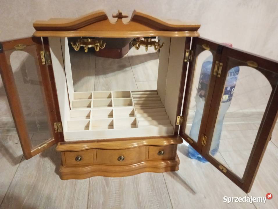 Szkatułka drewniana wysoka 41 szafeczka Biłgoraj