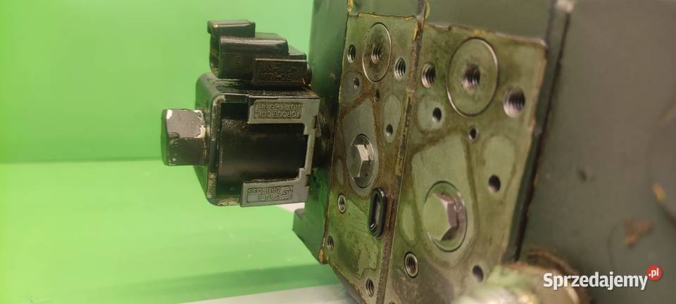 Rozdzielacz hydrauliczny Sauer PVG32 11065537 wielkopolskie Wilkowo