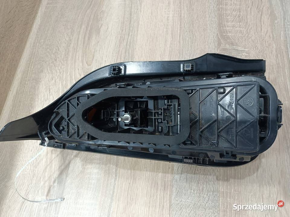 VW UP LIFT 1622 LAMPA PRAWA TYŁ 1S0945096J TYLNA wielkopolskie Przemęt