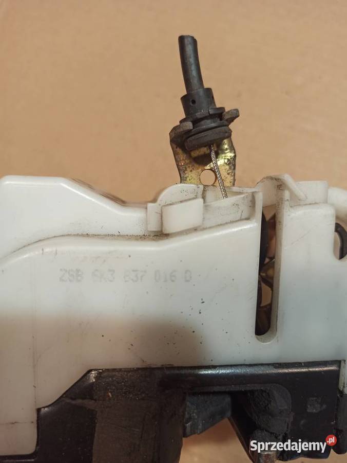 Seat Ibiza 2001r 3d Zamek Prawy 6K3837016D Rok produkcji 2001 Bolesławiec sprzedam