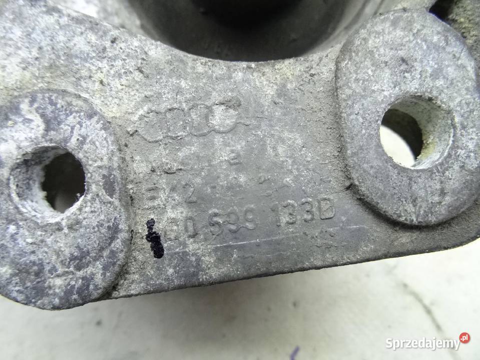 4D0599133D AUDI A8 D2 9402 PODUSZKA PODPORA Przemęt sprzedam