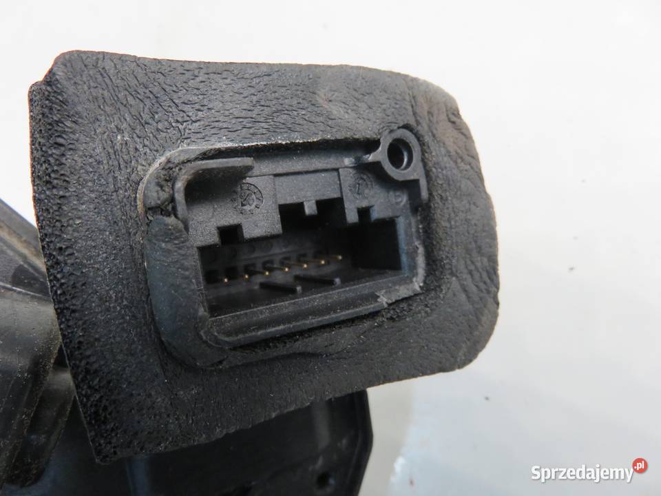 ZAMEK PRAWY PRZEDNI VW GOLF VI 5K1837016