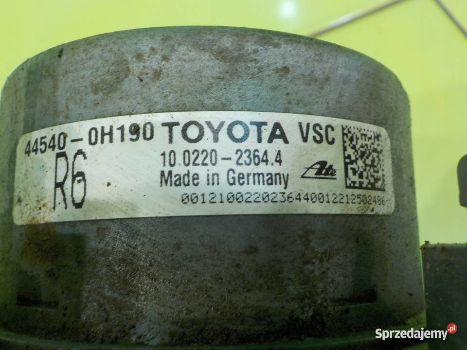 TOYOTA AYGO X 10 VVTI AUT 22r 5D pompa ABS osobowe