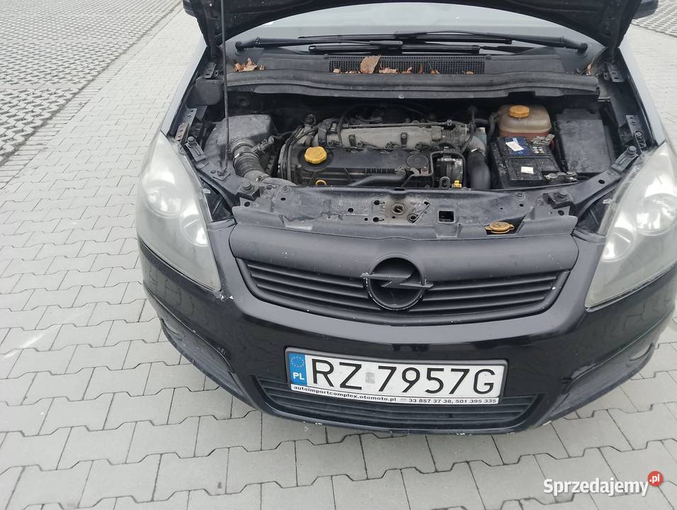 Sprzedam Opel Zafira nieuszkodzony