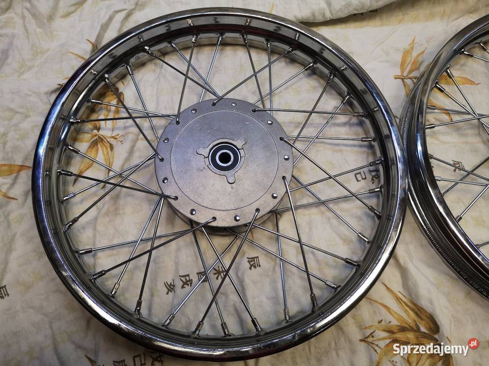 Centrowanie zaplatanie kół motocyklowych Łochów usługi moto