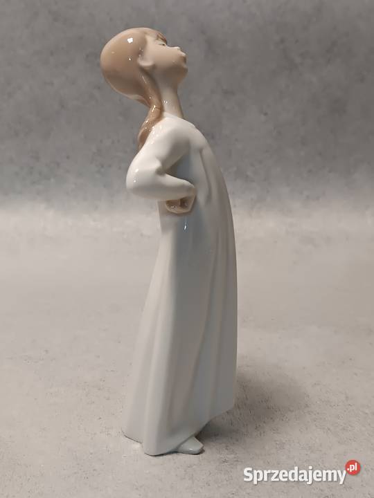 LLADRO 68 Dziewczynka w nocnej koszuli Scornful Gdańsk