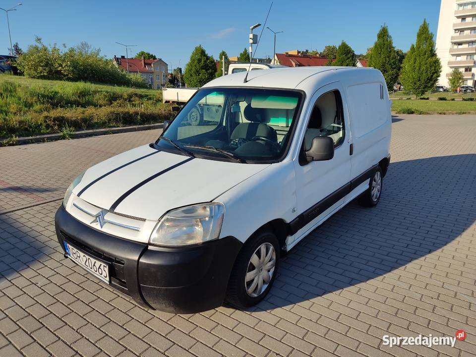 Ekonomiczny dostawczak długo opłaty sprawny 367km Elbląg