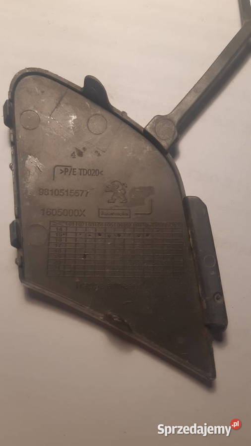 Biała PEUGEOT 208 ZAŚLEPKA HAKA ZAŚLEPKA osobowe Wadowice sprzedam