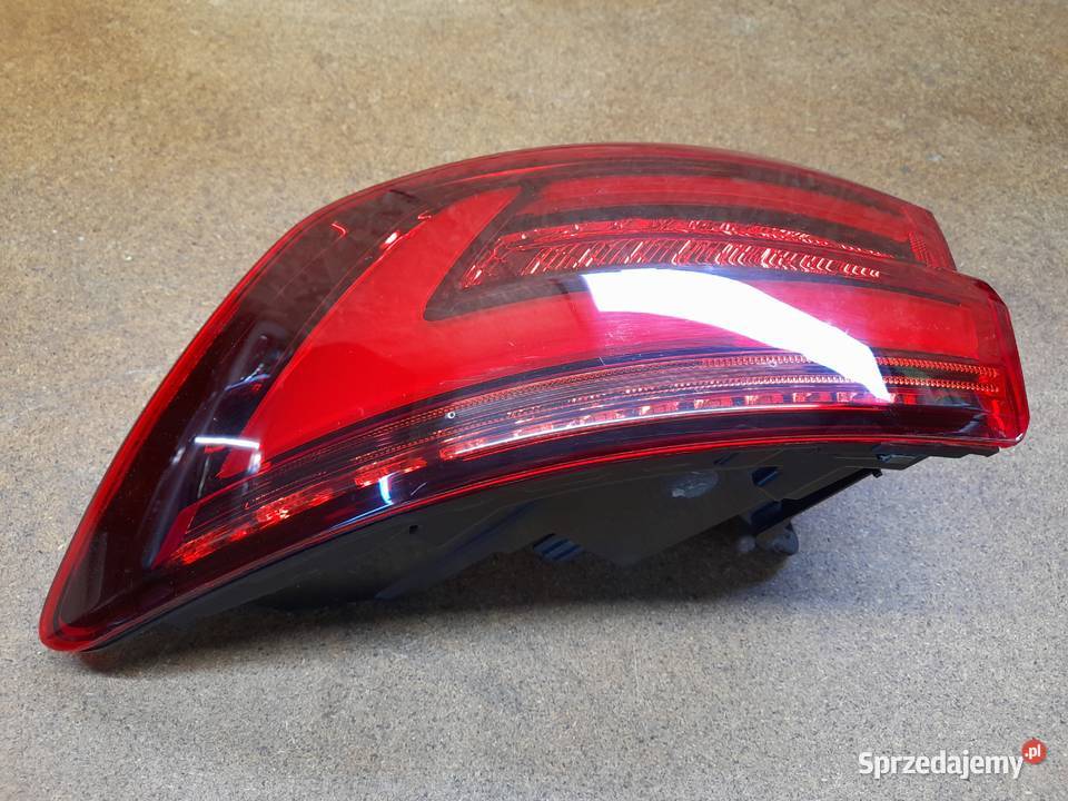 AUDI A4 B9 8W kombi lampa tylna lewa lewy tył
