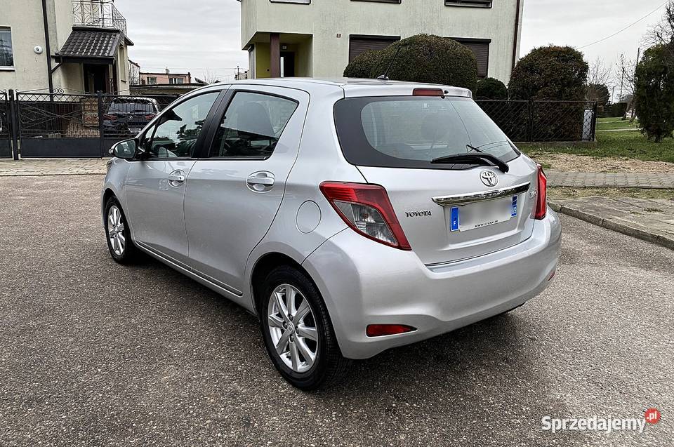 Yaris 2014 Navi Kamera Klima Bluetooth Zadbany Turek sprzedam