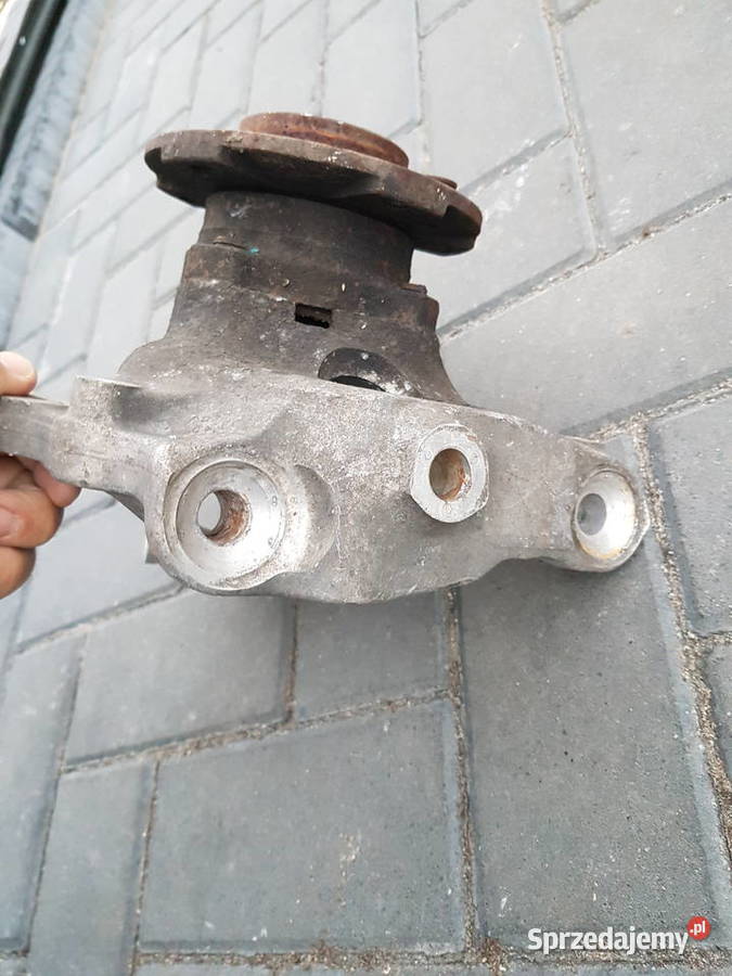BMW E60 E61 535D PIASTA PRZOD ZWROTNICA PRZOD Części samochodowe wielkopolskie Turek
