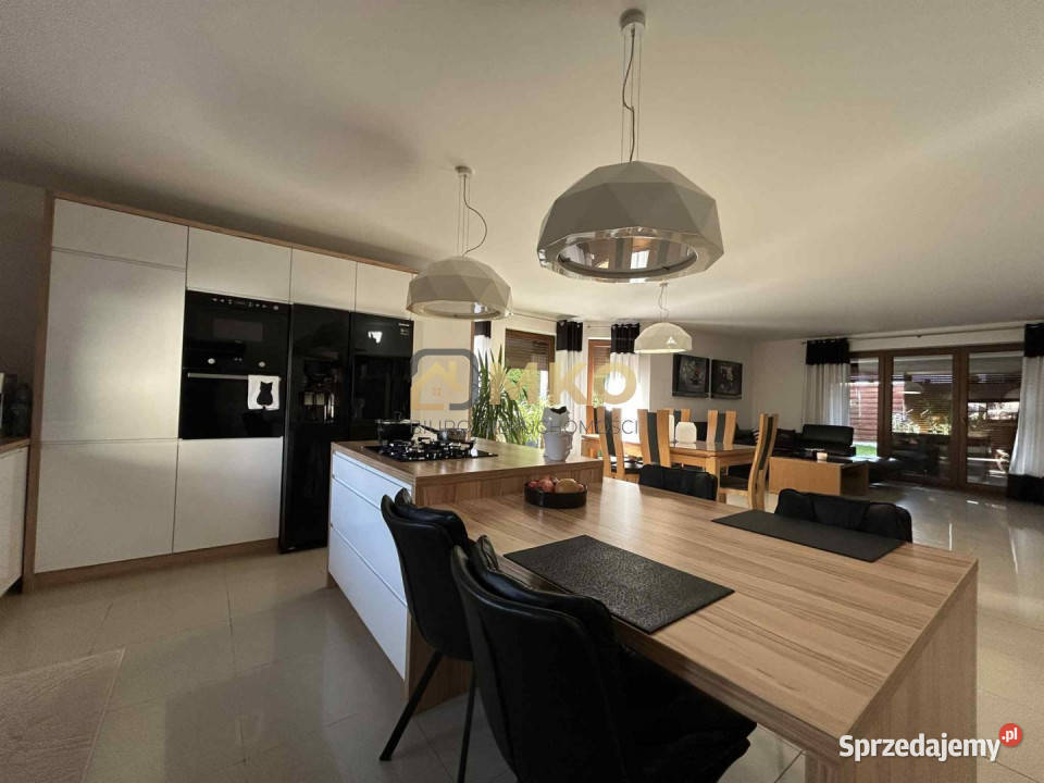 Dom wolnostojący Nowa Wieś 175m2 mieszkalny