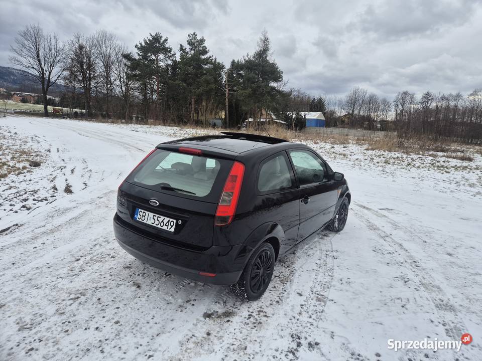 Ford Fiesta 14 benz 80 160 Szyberdach Nie zgnita 2/3