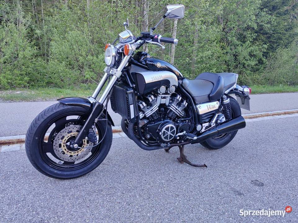 Yamaha V 1200 EN