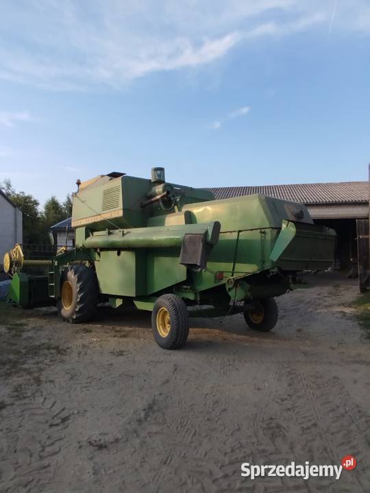 John Deere 975