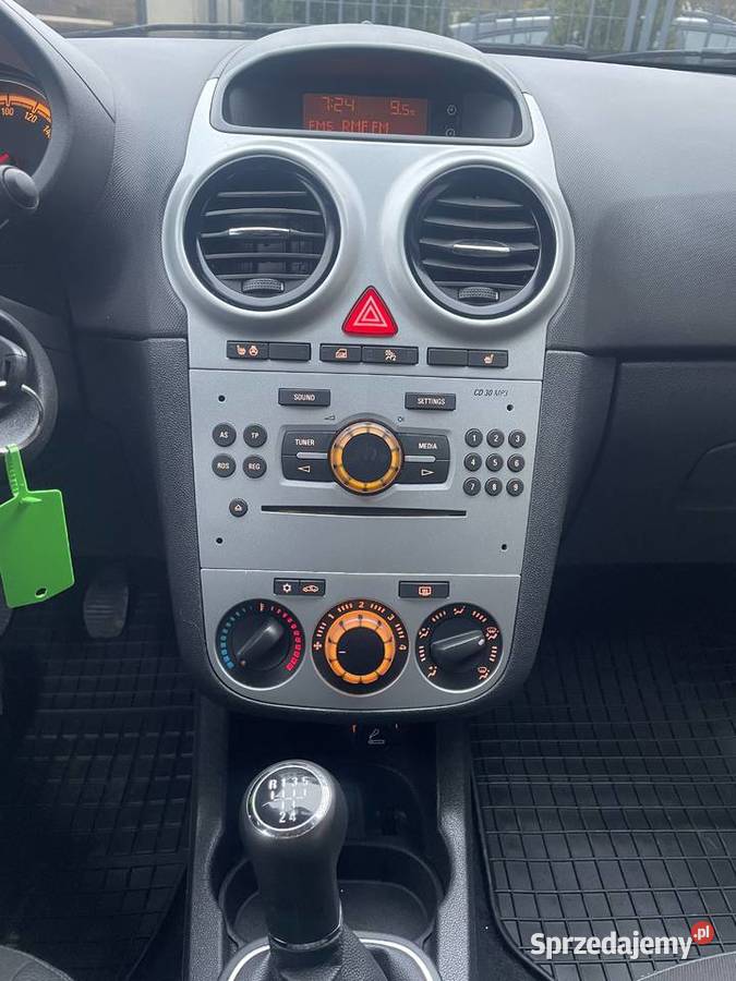 Opel Corsa D 12 Sprowadzona Klima Podgrzewane Corsa Częstochowa