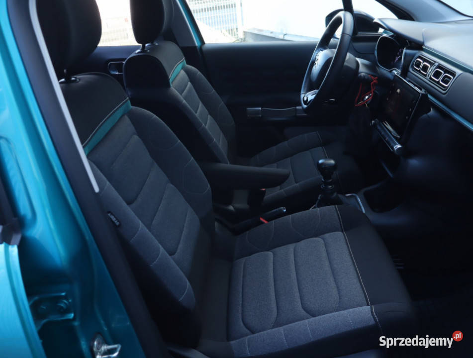 Citroen C3 12 PureTech Rok produkcji 2022 Łódź