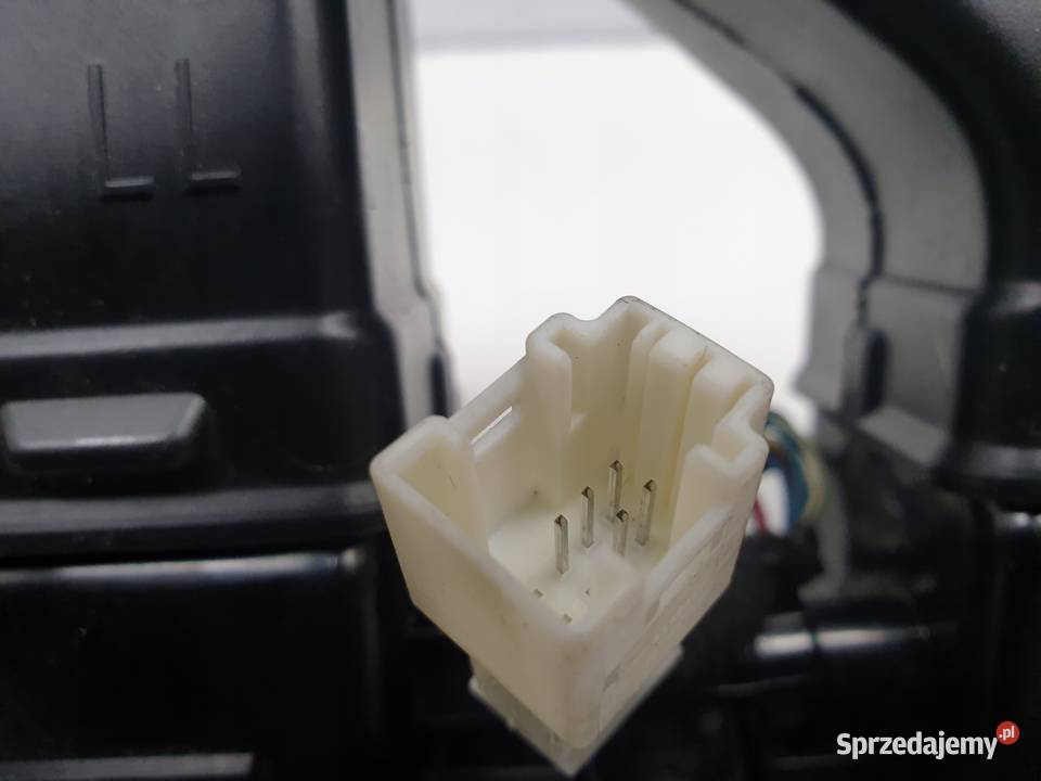 BMW F01 DEKORY LISTWY OZDOBNE WNĘTRZA KONSOLI