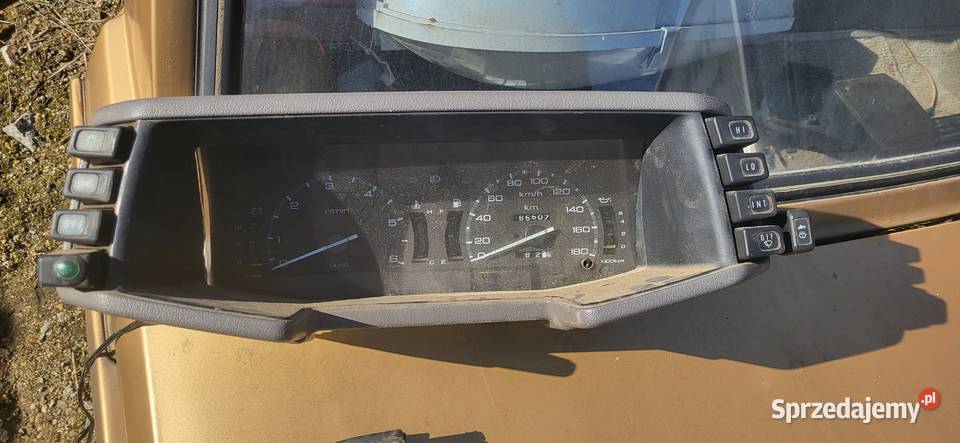 Pozostalosci opel campo dostawcze Marczyce