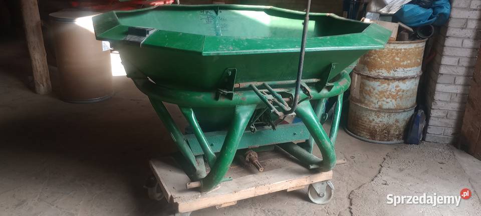 Rozsiewacz nawozów 600l Opatów
