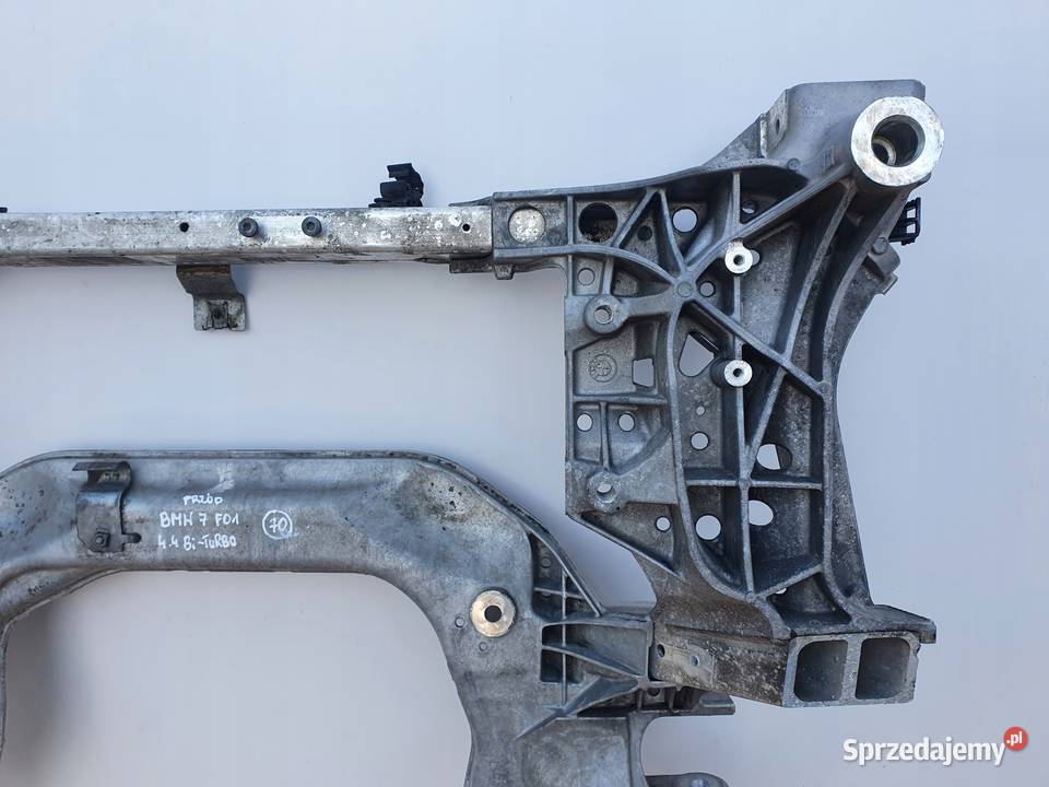 BMW F01 750 i 44 BITURBO SANKI BELKA POD SILNIK Janów