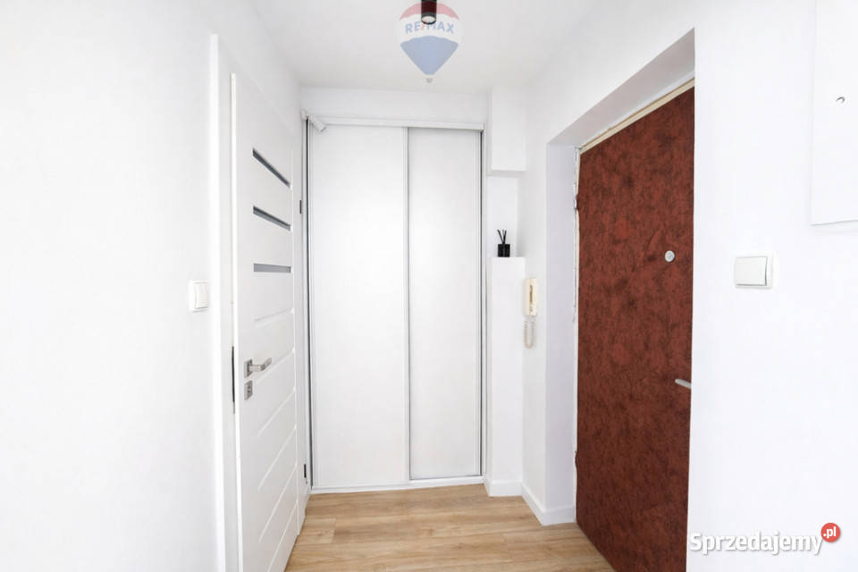 Na sprzedaż przytulna kawalerka w centrum Rok budowy 1960 wielkopolskie