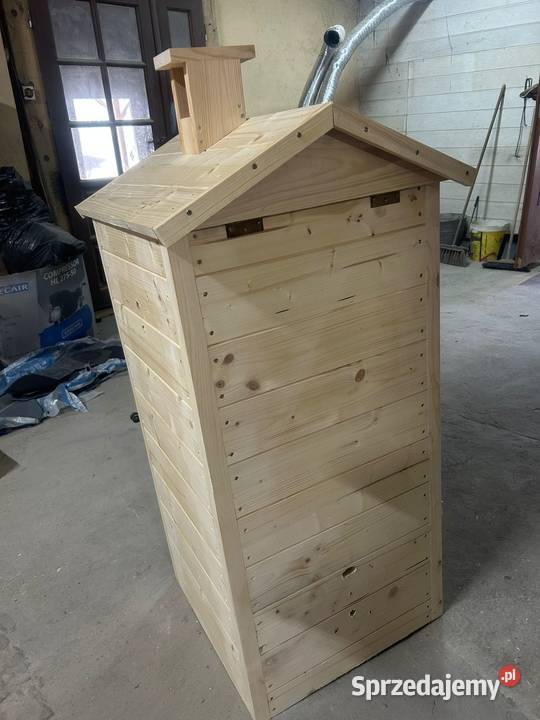 Wędzarnia drewniana mała wolnostojąca Nowa Na Pozostałe Mstów sprzedam