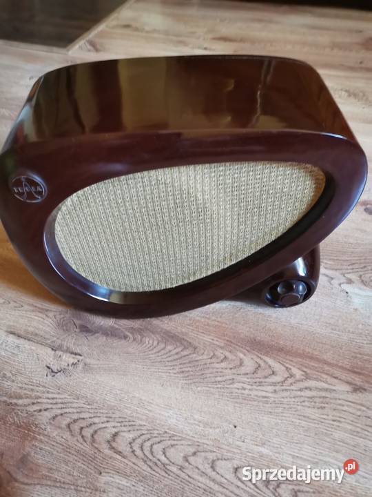 Stary głośnik radiowy firmy Tesla ART Deco