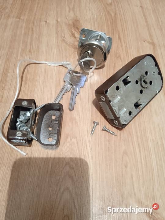 trzy zamki nawierzchniowe 5060 biały i szary Poznań sprzedam