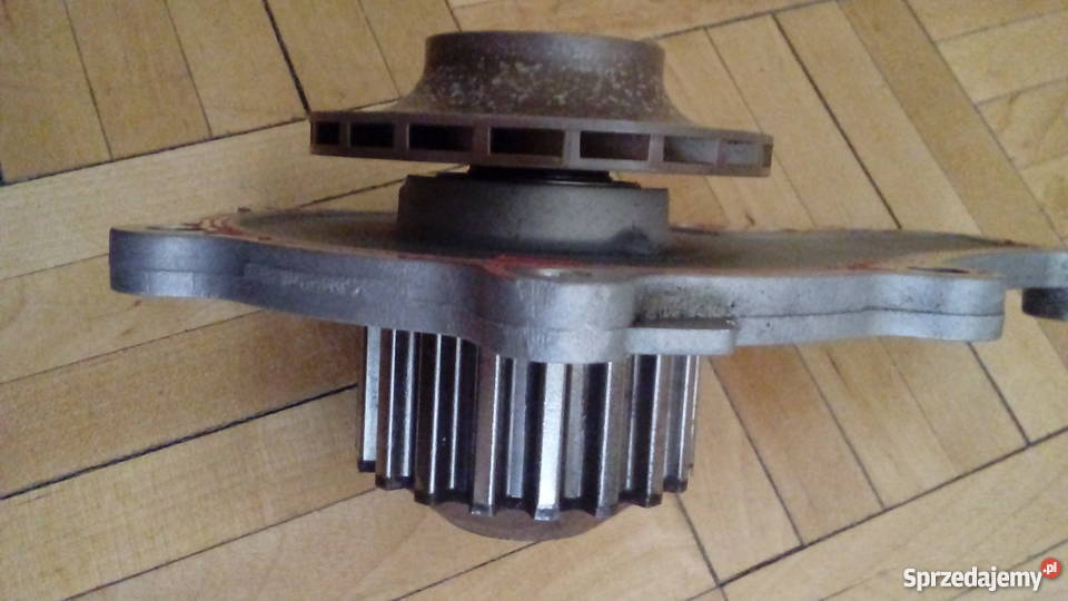 PEUGEOT 3008 16 HDI POMPA WODY osobowe Silniki i osprzęt mazowieckie Radom