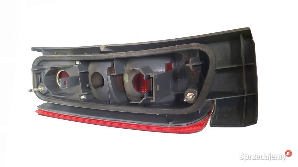 LAMPA TYLNA PRAWA DOLNA VOLVO 850 KOMBI Ruda Śląska
