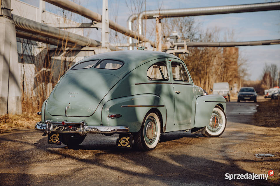 Volvo 444 z 1951 roku kierunki na dachu wycena Zgierz