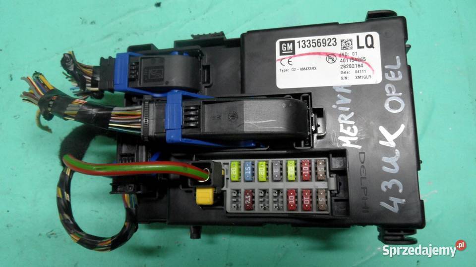 OPEL MERIVA B 14 B 11r skrzynka bezpieczników sprzedam