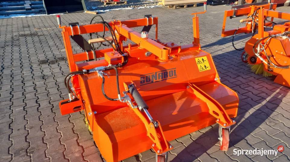 Zamiatarka firmy Sonarol Łomża sprzedam