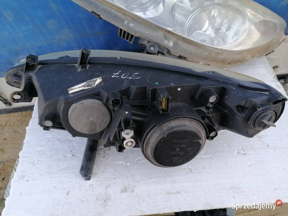 Lampy Przód Komplet Peugeot 307 Pogorzelec