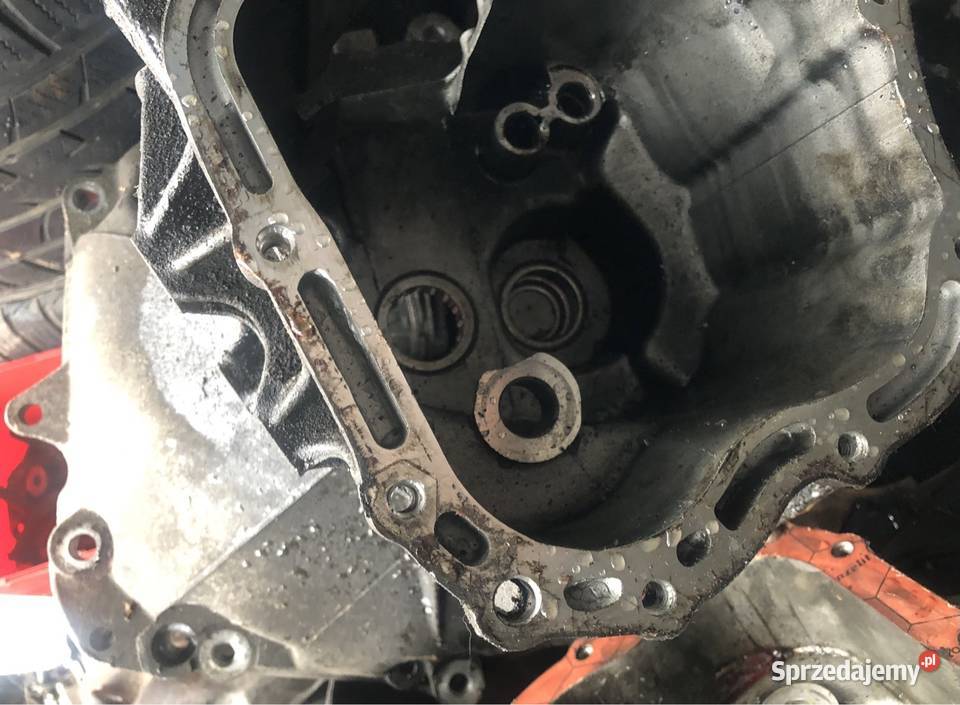 obudowa korpus skrzyni f17 GM Opel 300193851 Pułtusk