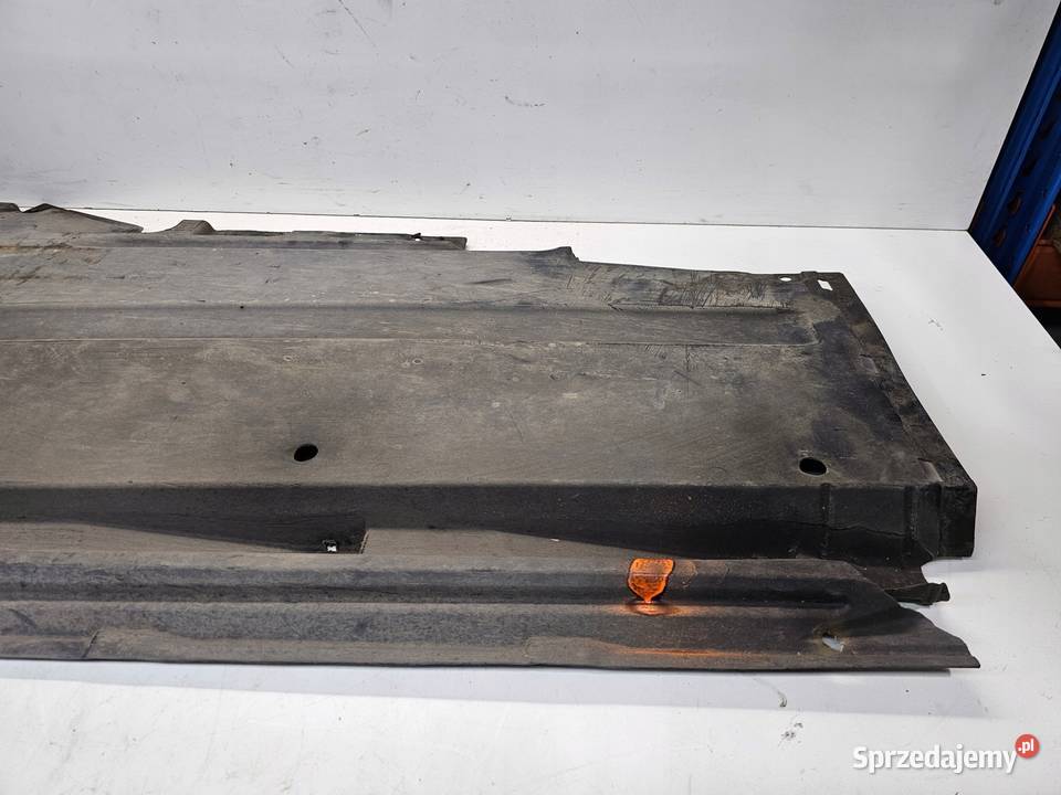 OSŁONA PODWOZIA LEWA AUDI A4 B8 8K0825207B Przystajń