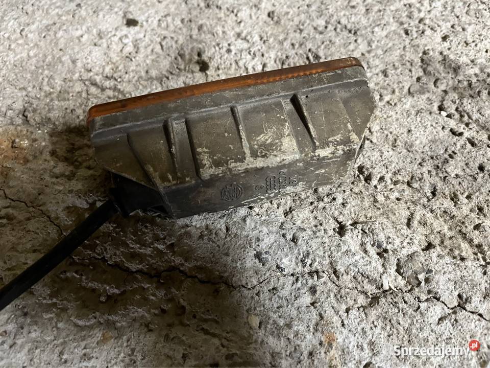 Reflektor lampa przednią golf mk1 śląskie Koziegłowy sprzedam