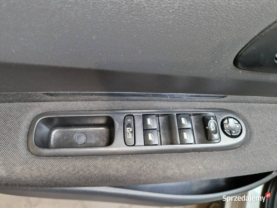 Peugeot 3008 opis W podanej Roczna Gwarancja I gniazdo AUX śląskie
