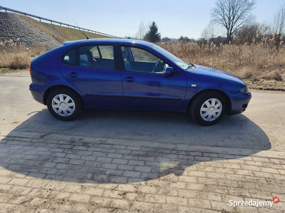 Seat Leon 14 benzyna klimatyzacja hak przebieg nieuszkodzony Leon