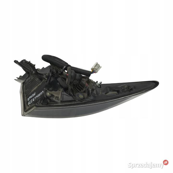 LAMPA PRAWA Toyota Corolla E21 HTB TYLNIA TYLNA Chełm