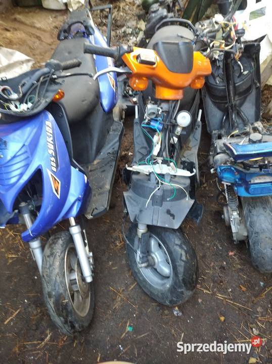 Sprzedam pakiet 5 skuterow Rok produkcji 2000 Pozostałe łódzkie Solec