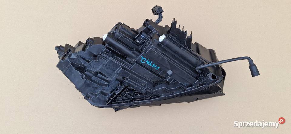 SKODA ENYAQ REFLEKTOR LEWY FULL LED LAMPA LEWA Bieleń