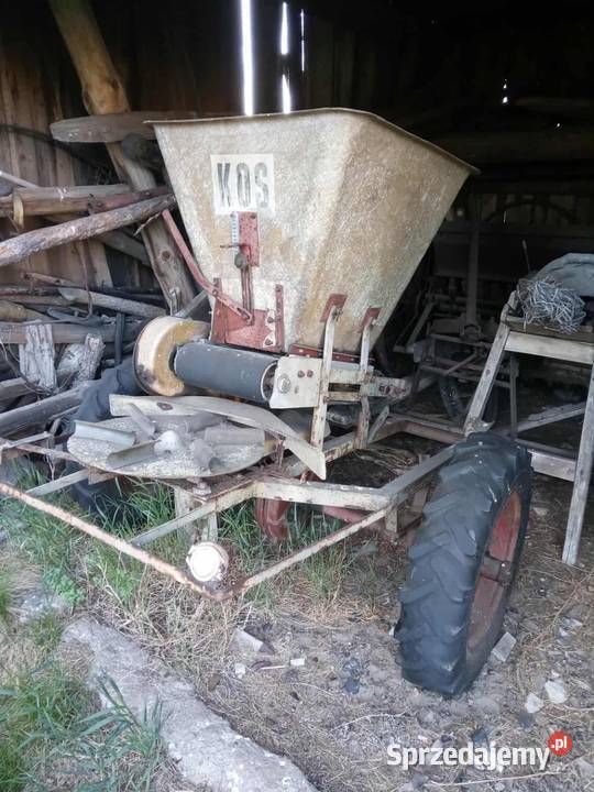 Rozsiewacz KOS do nawozów wapna soli piasku sprzedam