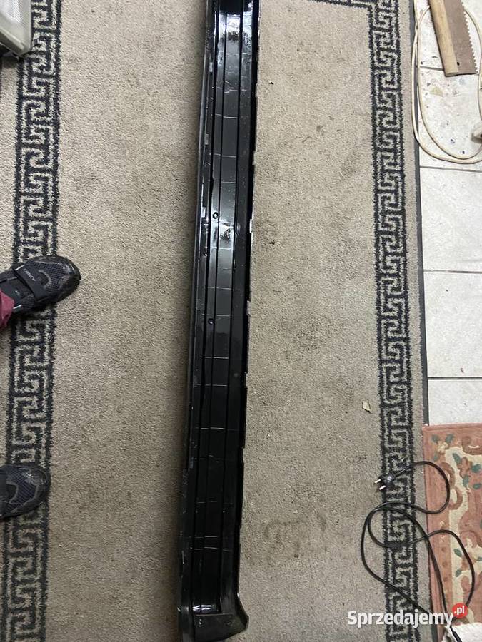 Sprzedam zderzak tylni do volvo 740 kombi