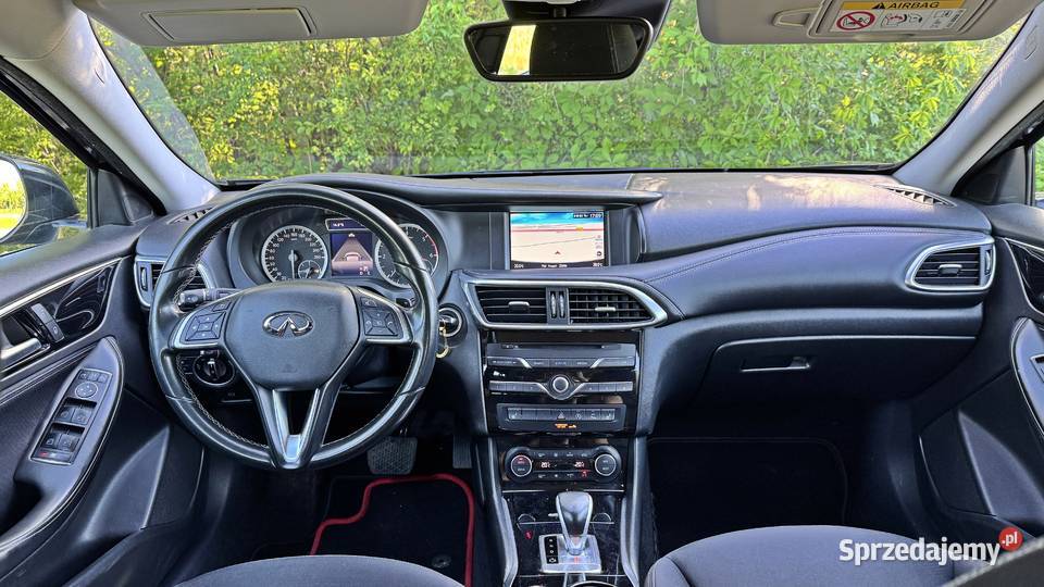 INFINITI Q30 2016 15d 109 automat salon 2 kpl czarny Rzeszów