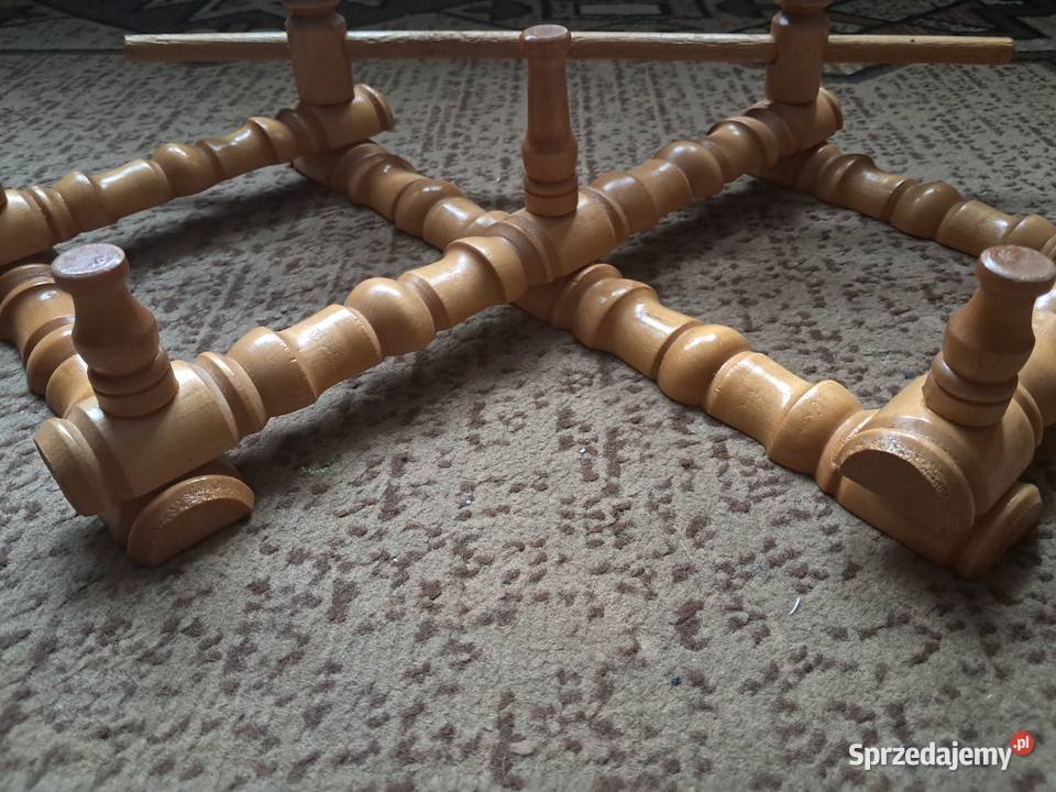 Wieszak drewniany na ubrania PRL