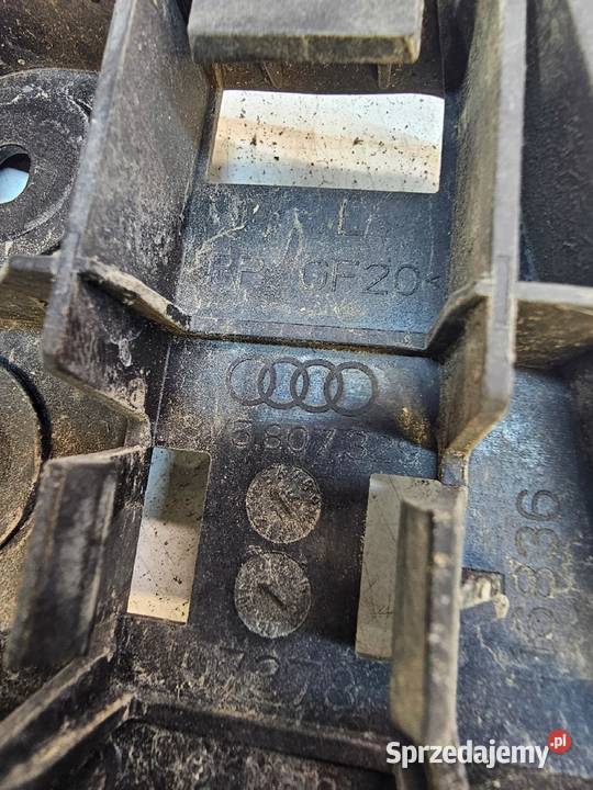 MOCOWANIE ZDERZAKA LEWY TYŁ AUDI A3 8V SEDAN osobowe